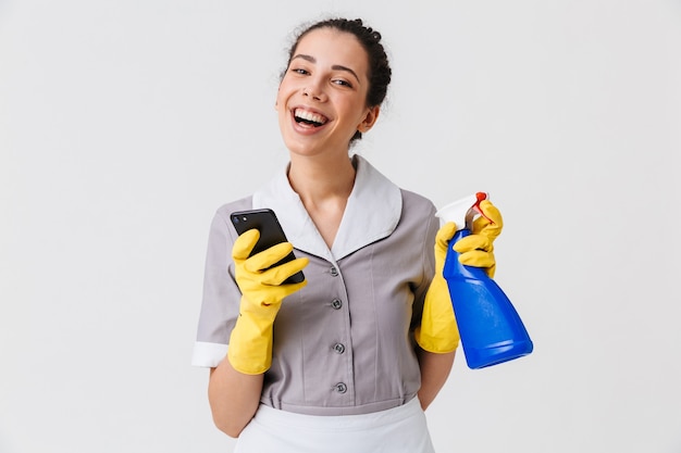 Retrato de una joven criada alegre