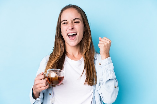 Retrato de una joven mujer bonita