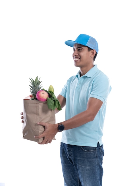 Retrato de un joven repartidor