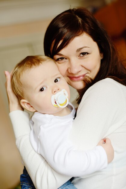 Retrato de madre y su hijo