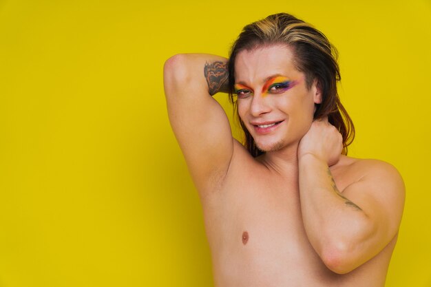 Retrato masculino transexual, soporte conceptual para gays, lesbianas, transgénero y contra la homofobia