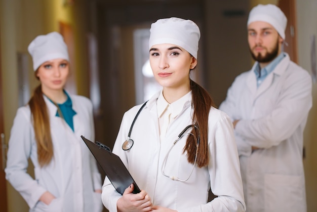 Retrato de médicos.