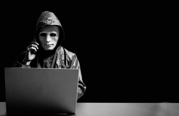 Foto retrato de una mujer adulta usando un teléfono inteligente