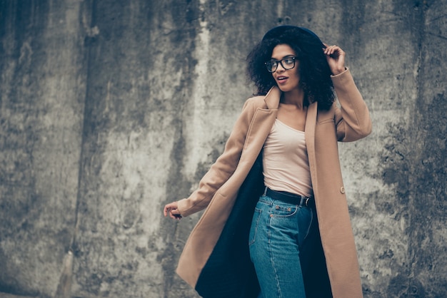 Foto retrato de mujer elegante