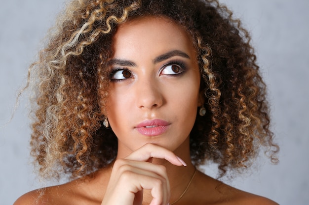 Retrato de mujer hermosa