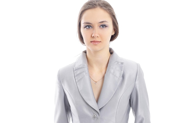 Retrato de una mujer joven moderna aislada en blanco