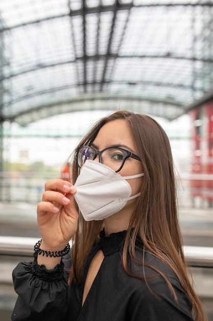 Foto retrato de una mujer joven