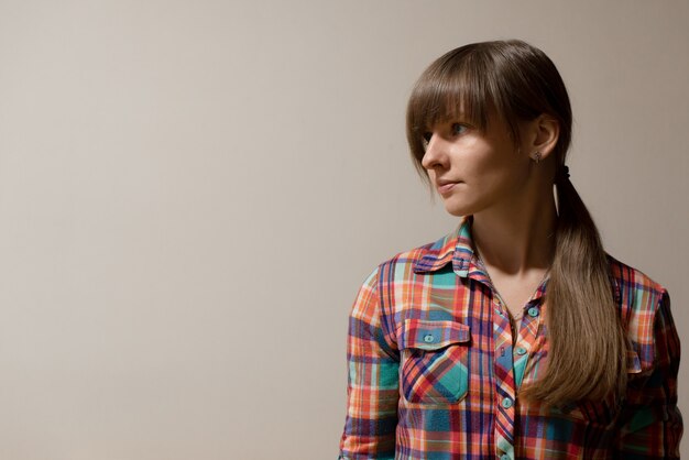 retrato de una mujer joven