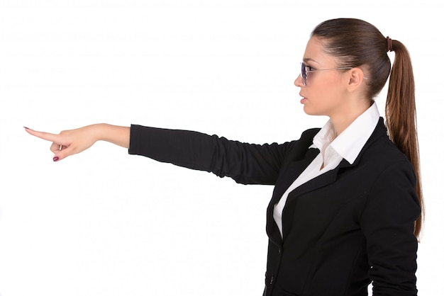 Retrato de mujer de negocios emocional en blanco