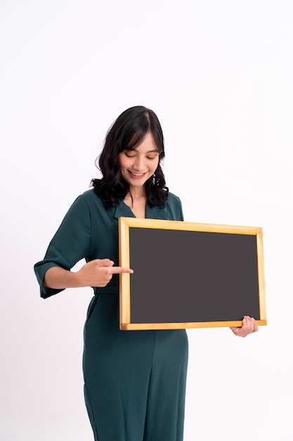 Retrato de una mujer de negocios feliz