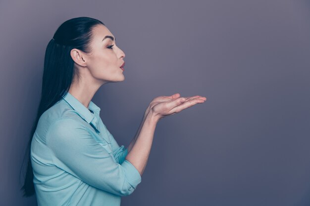 retrato de mujer de negocios joven