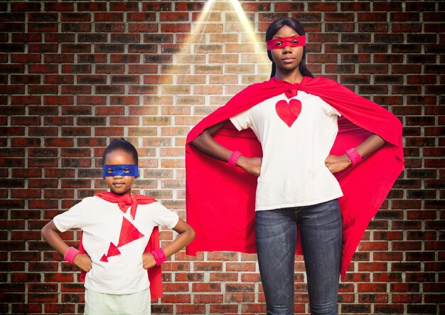 retrato, de, mujer y niña, en, capa roja