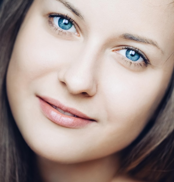 Foto retrato de mujer en primer plano