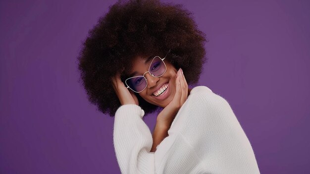 retrato de una mujer sonriente de aspecto agradable