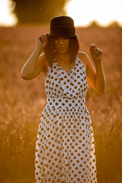 Retrato de mujer de verano