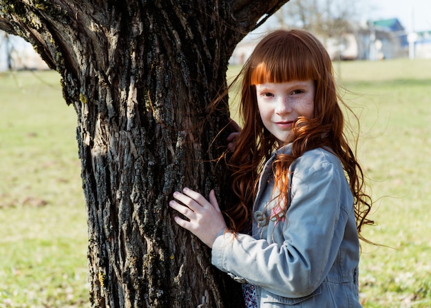 Retrato de una niña hermosa