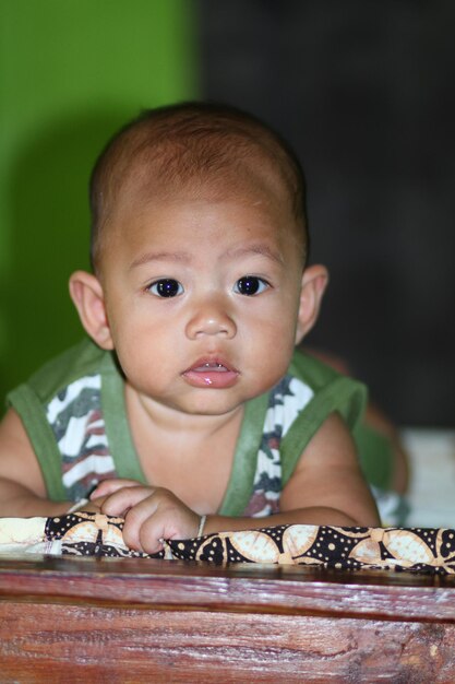 Foto retrato de una niña linda