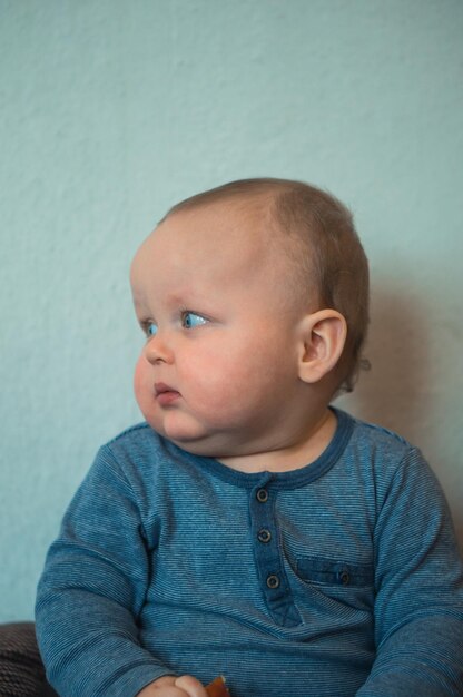 Foto retrato de una niña linda