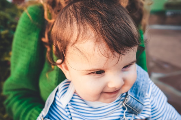 Retrato de una niña linda