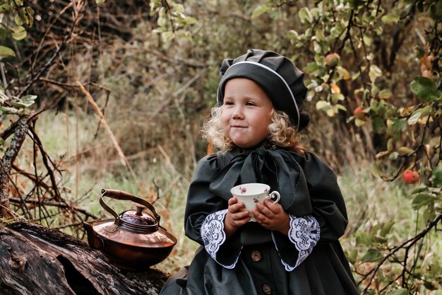 Foto retrato de un niño con un helado