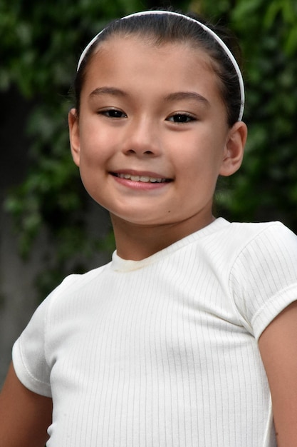 Foto retrato de un niño sonriente