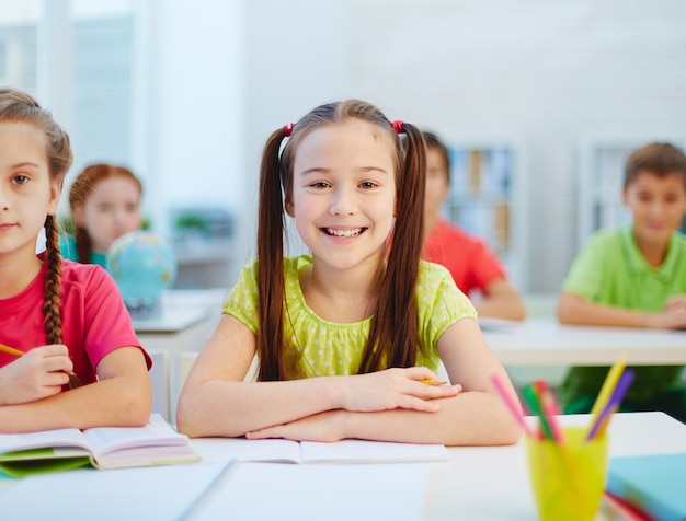 Foto retrato de los niños del estilo de vida elemental primaria