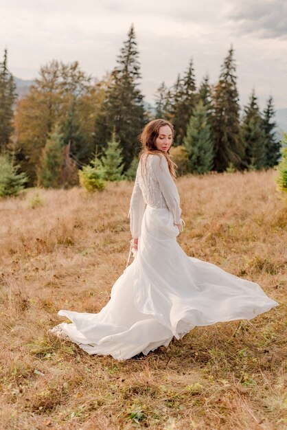 Retrato de una novia en las montañas