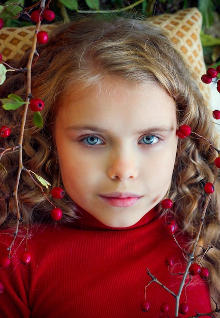 retrato de otoño de niña de belleza