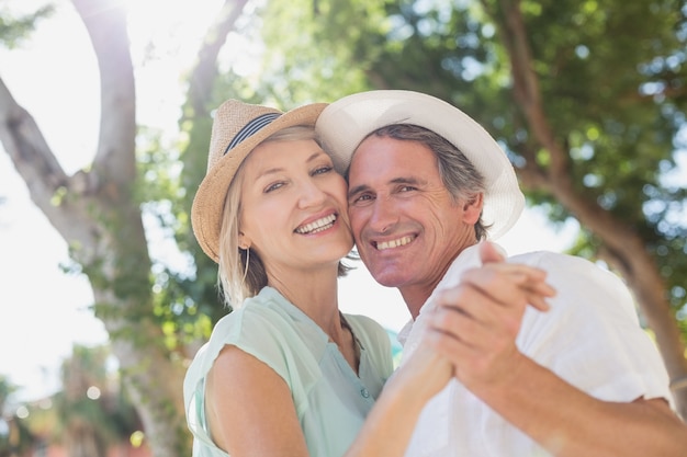 Retrato, de, pareja que sujeta manos