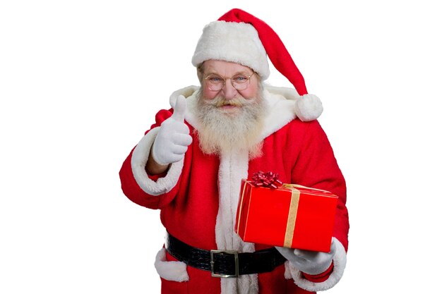 Retrato de Santa Claus con caja de regalo roja.