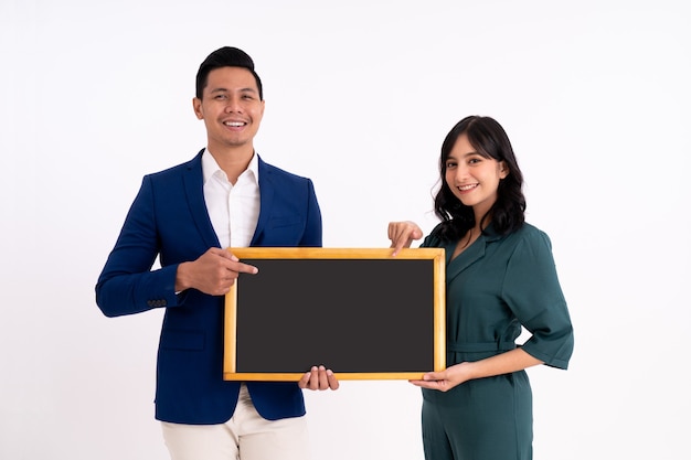 Retrato de socios de negocios feliz