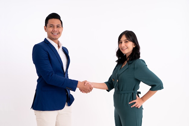 Retrato de socios de negocios feliz