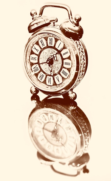 Retro abstraktes industrielles Weinlese-Technologie-Uhr-Foto