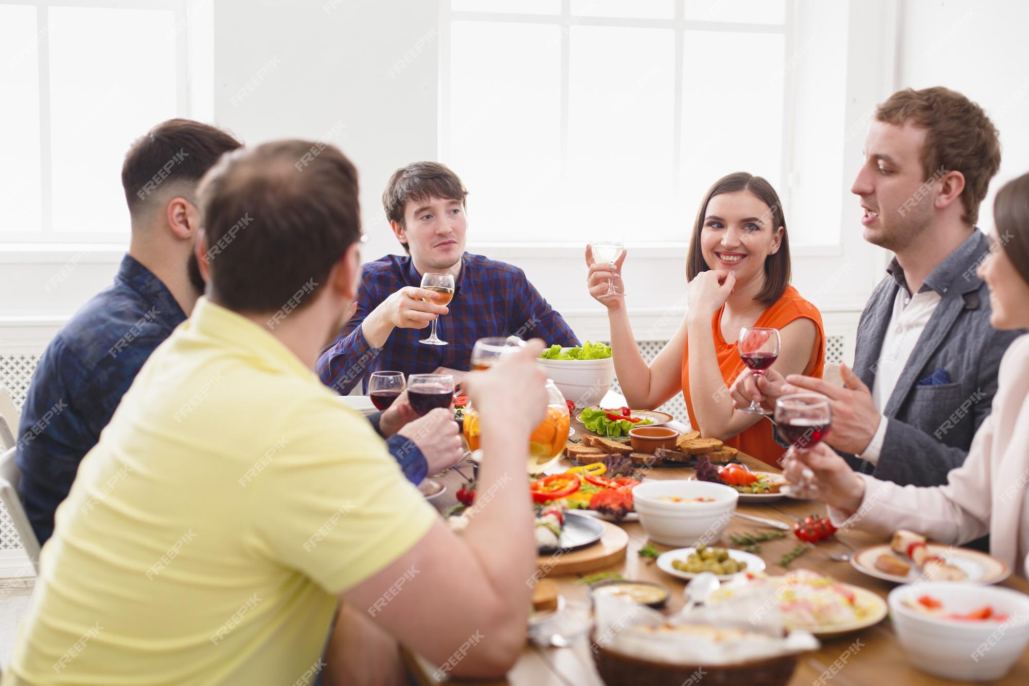 Restaurante oferece comida de graça para quem levar sua própria mesa -  Pequenas Empresas Grandes Negócios