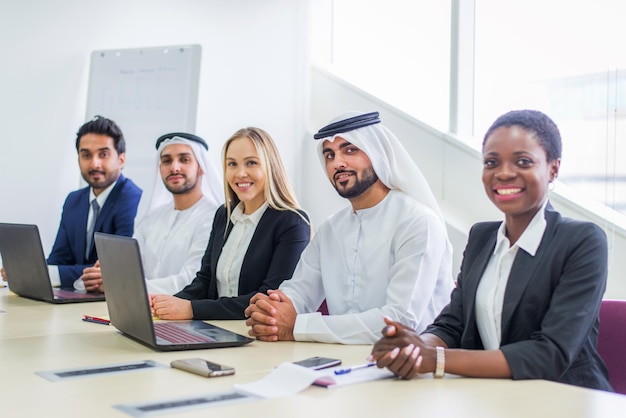 Reunião de negócios em Dubai