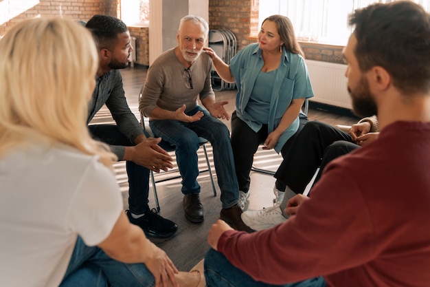 Reunião do grupo de apoio à terapia psicológica