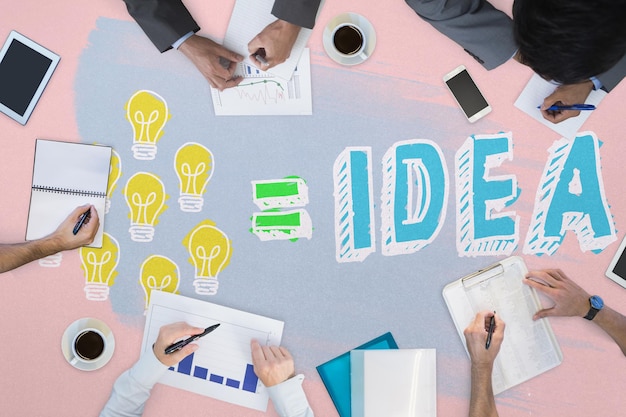 Reunión de negocios contra la ecuación de la idea