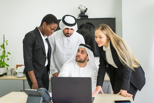 Reunión de negocios en Dubai