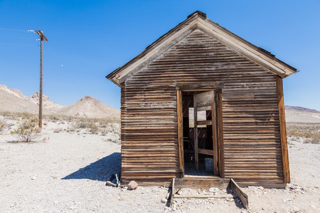 Rhyolite é uma cidade fantasma no condado de Nye, no estado americano de Nevada