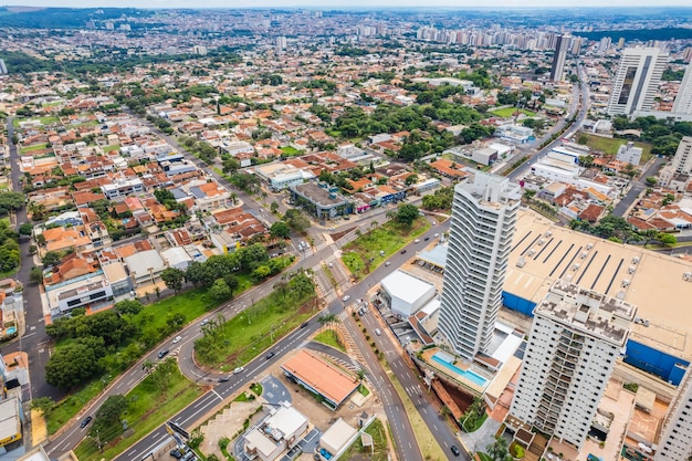 Ribeirao Preto Sao PauloBrazil Circa März 2022 von oben durch Drohnenluftaufnahme gesehen