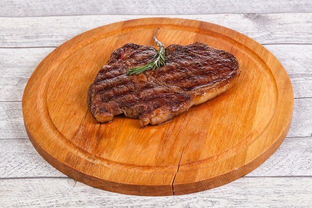 Ribeye-Steak mit Rosmarin