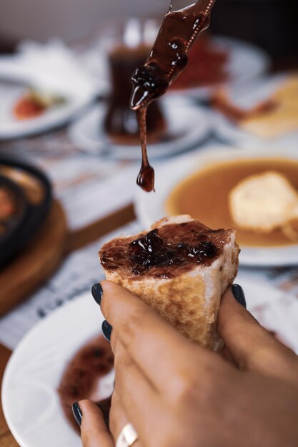 Rico y delicioso desayuno turco