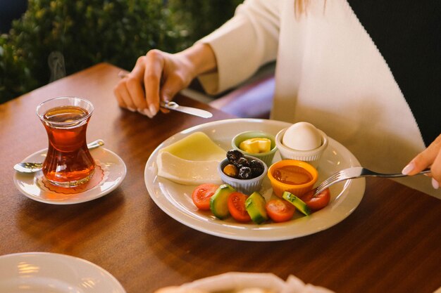 Rico y delicioso desayuno turco