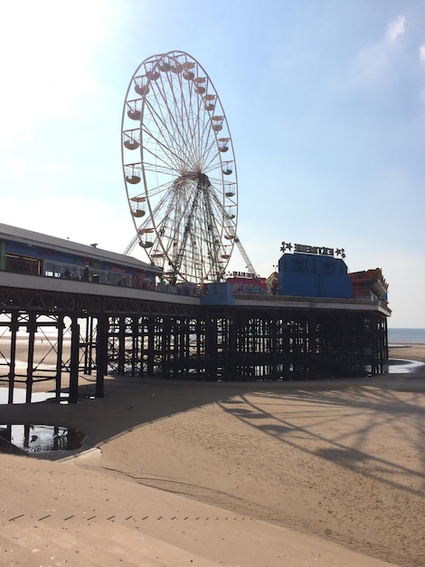 Foto riesenrad am strand