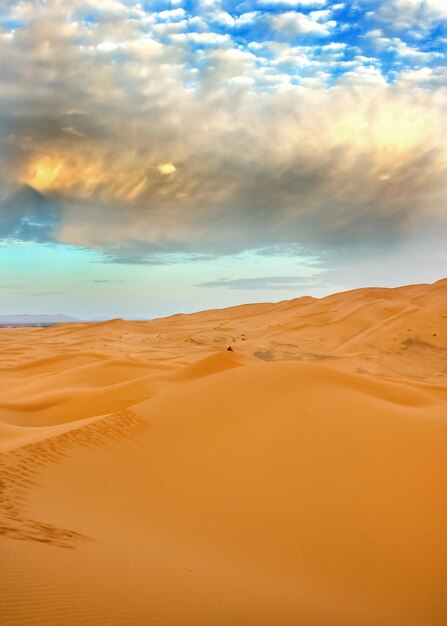 Riesige Sanddünen der Sahara