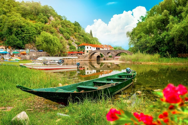 Rijeka Crnojevica e barco