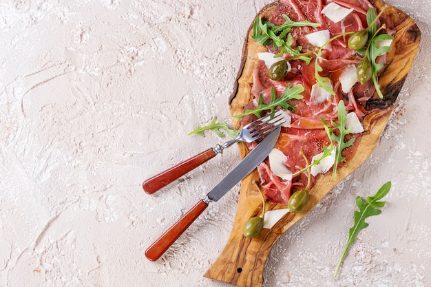 Rindercarpaccio mit kapern