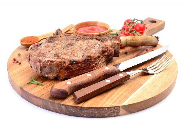 Rindersteak mit Gewürzen und Gemüse