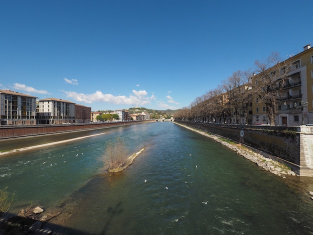 Río Adige en Verona