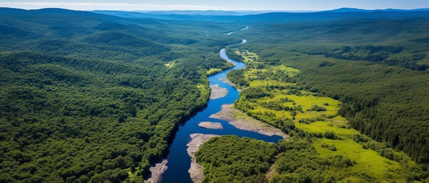 Foto un río atraviesa un valle